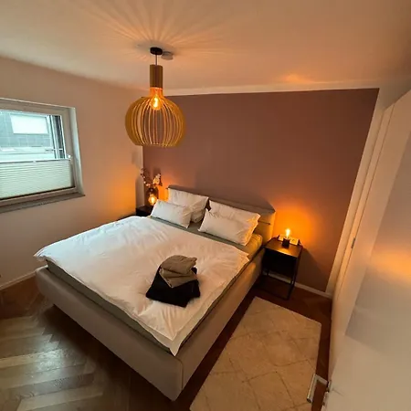 Own Terrace - Own Frontdoor - 2 65qm Düsseldorf