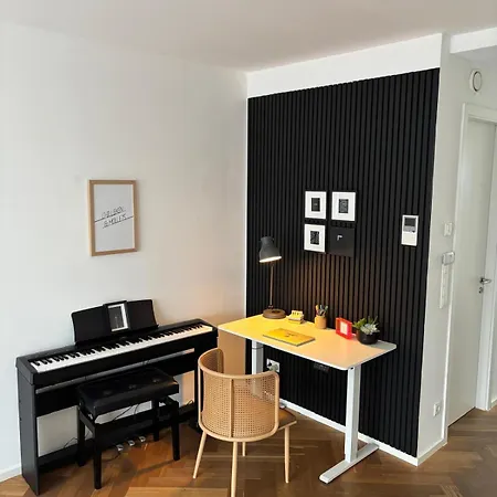 Own Terrace - Own Frontdoor - 2 65qm Апартаменты Дюссельдорф
