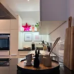 Own Terrace - Own Frontdoor - 2 65qm *