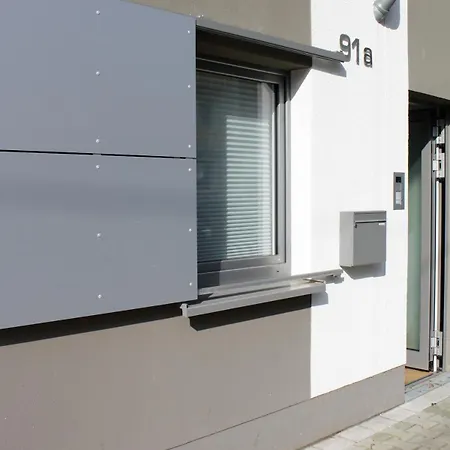 Own Terrace - Own Frontdoor - 2 65qm Apartman Düsseldorf