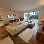 Own Terrace - Own Frontdoor - 2 65qm 公寓 杜塞尔多夫